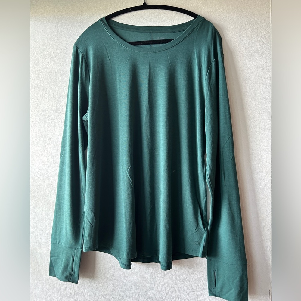 GAP breathe-able long sleeve shirt- long